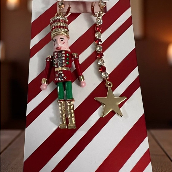 Betsey Johnson Earrings Red and Green Drop Nutcracker New - Picture 3 of 16